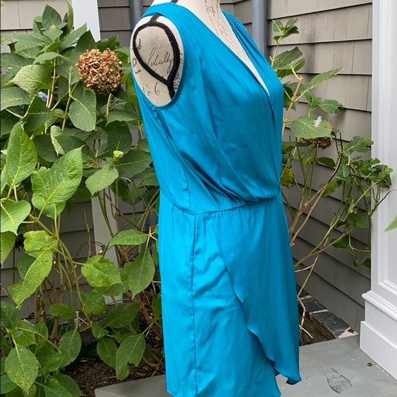 Dress - Picture 5 of 7